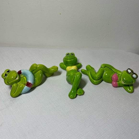 Vintage ceramic frogs. Fun. Goofy. Collectible. 1980’s - Picture 2 of 7